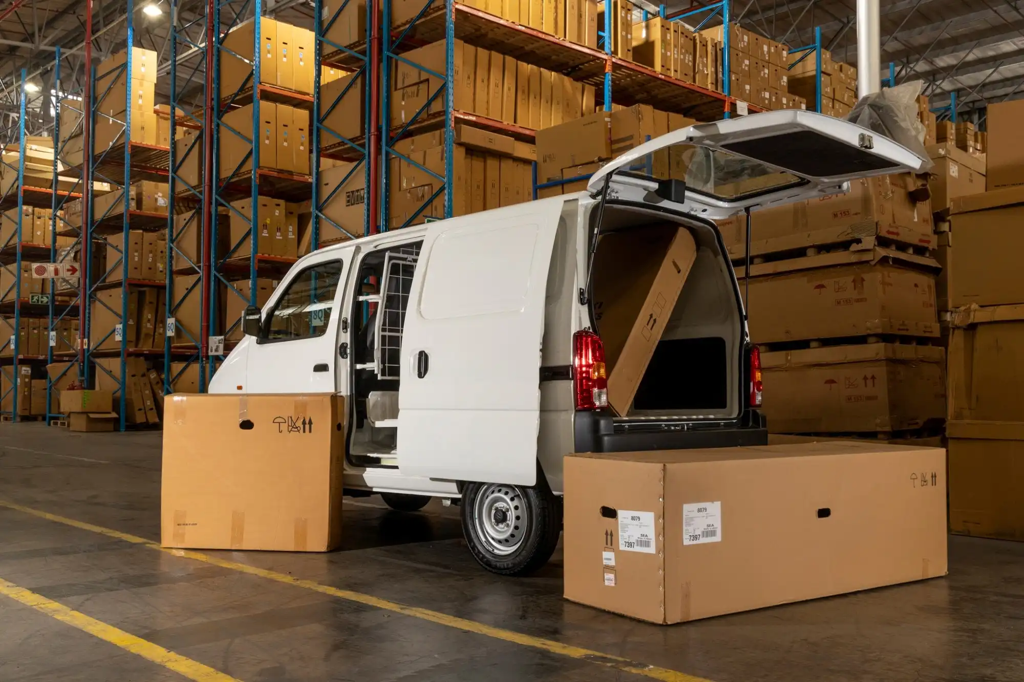 tai-van-suzuki-eeco-van