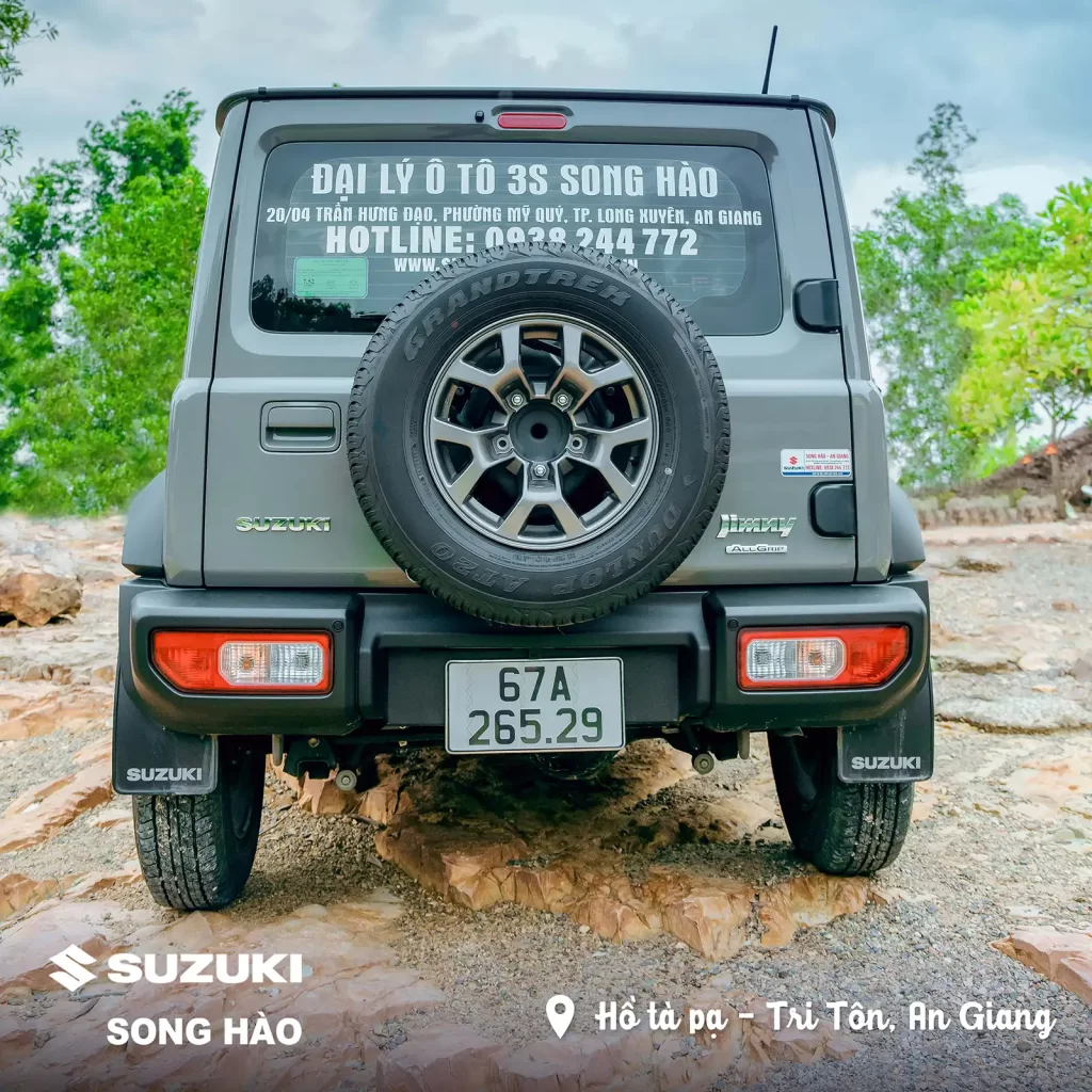 jimny-2024-thiet-ke-duoi-xe