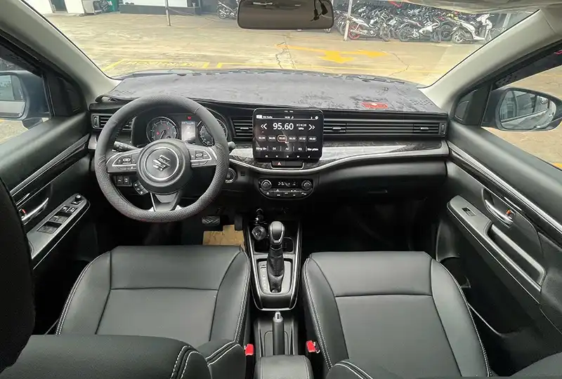 noi-that-suzuki-xl7-hybrid-2025
