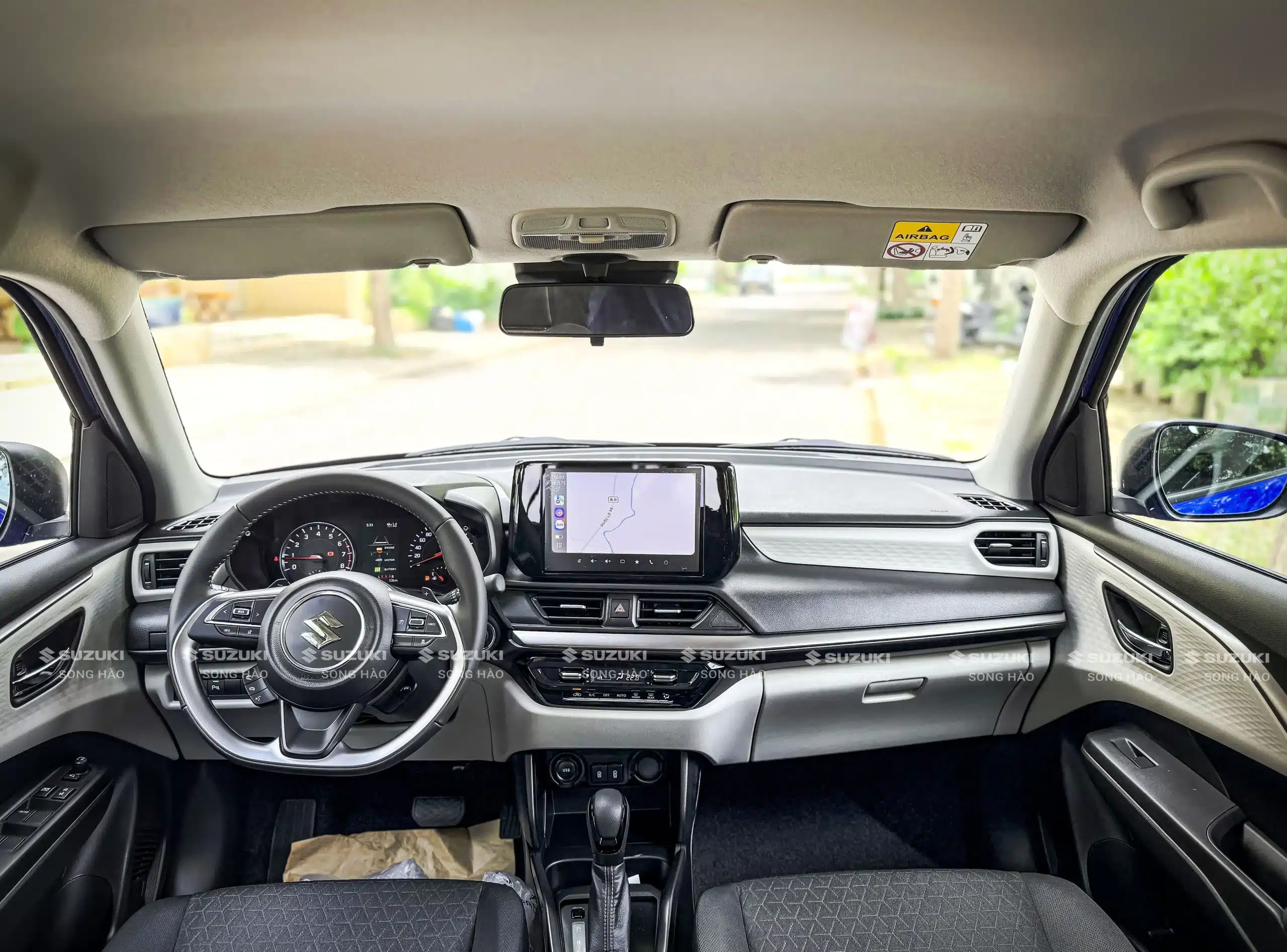 suzuki swift 2025 noi that hien dai scaled