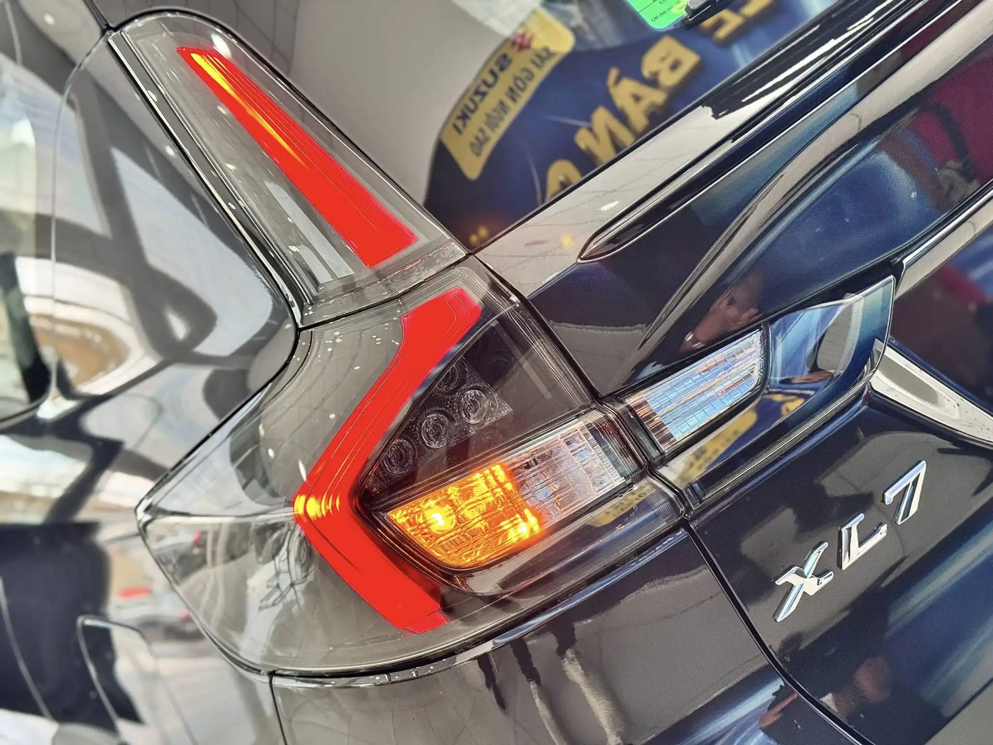 suzuki xl7 black hybrid edition den hau